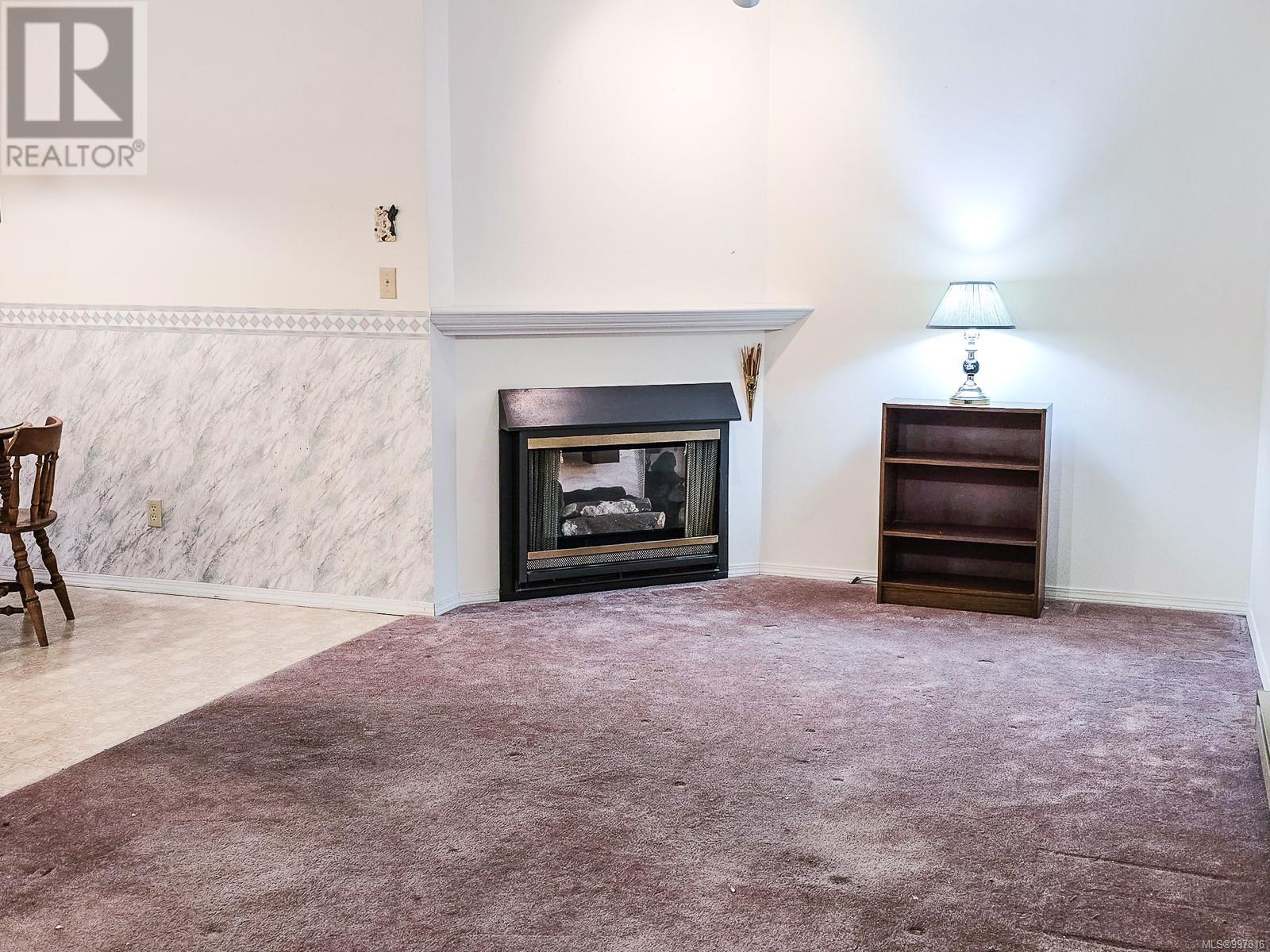 Property at 4370 Glencraig Dr image 5