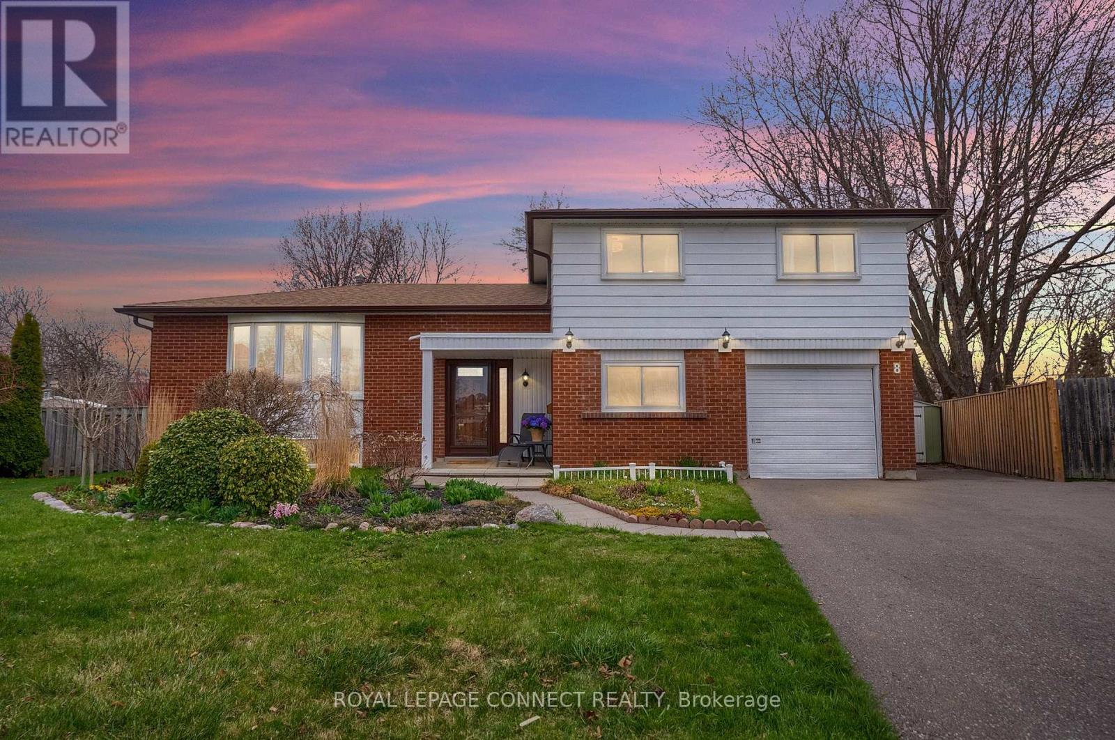 Property at 8 GRAHAM COURT image 1