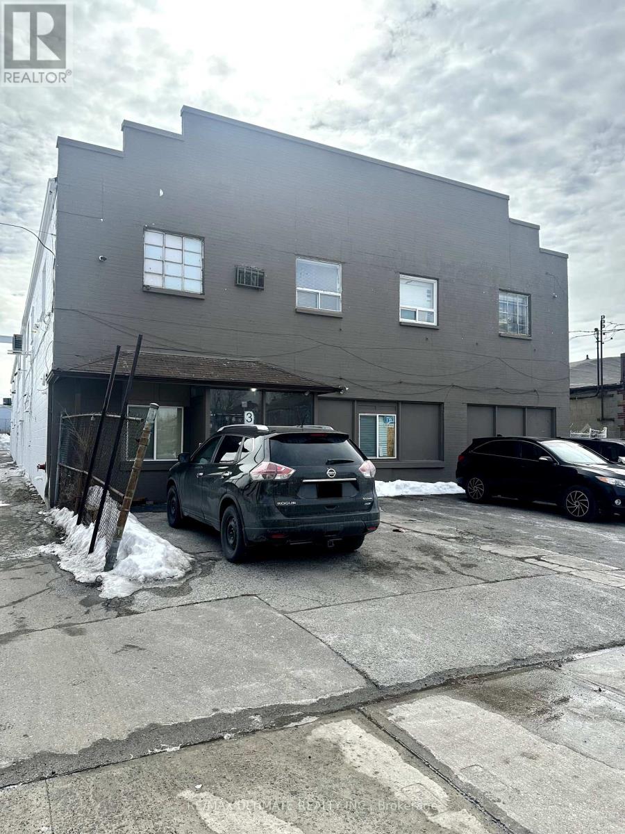1 - 3 PARNELL AVENUE, Toronto, Ontario