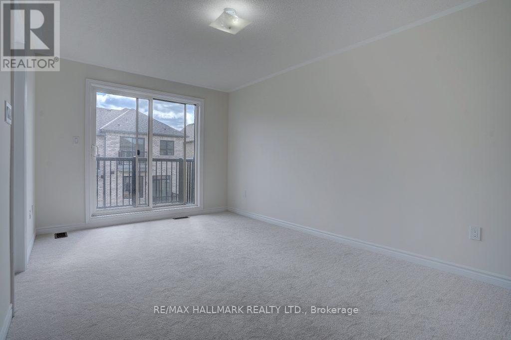33 Hallmark Way, Whitby, Ontario  L1P 1Y5 - Photo 18 - E12128633