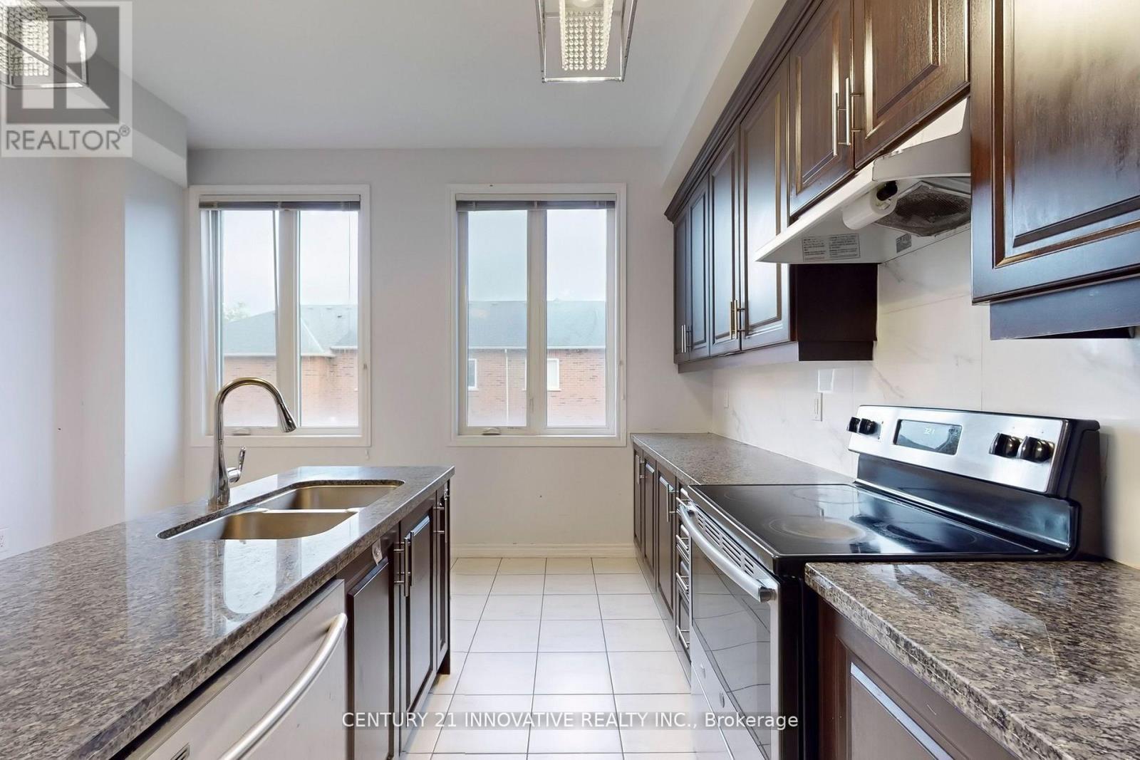 10 Hyderabad Lane, Markham, Ontario  L4E 0T8 - Photo 20 - N12128592