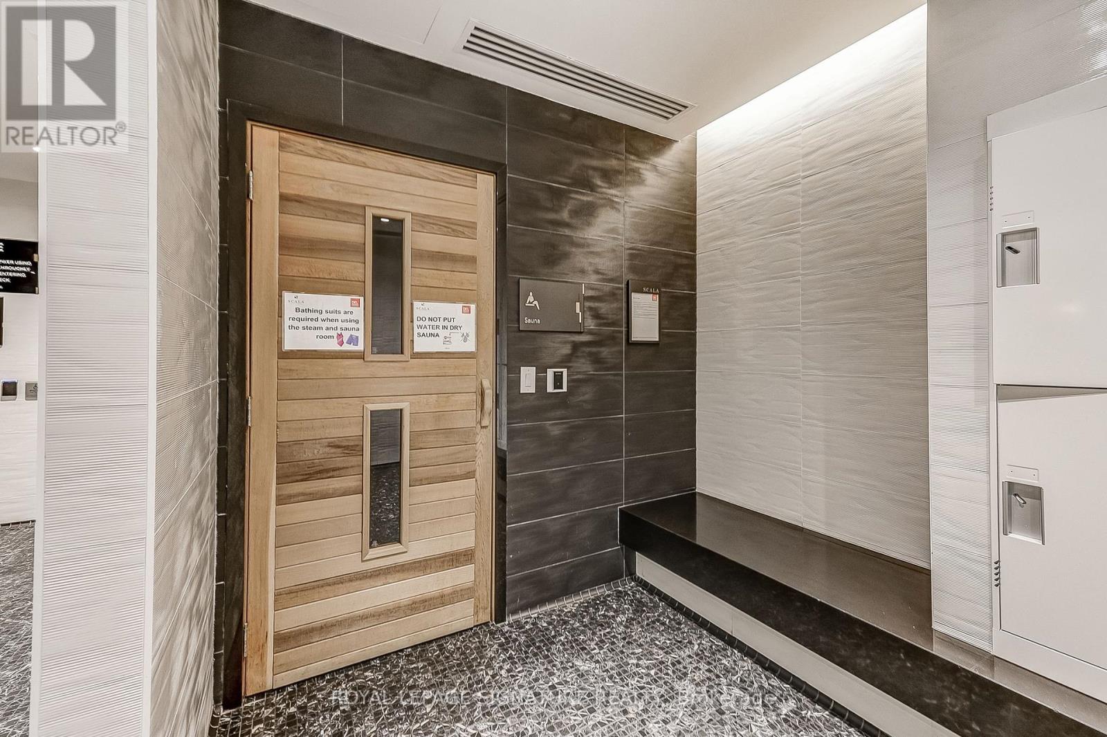 853 - 25 Adra Grado Way, Toronto (Bayview Village), Ontario  M2J 0H6 - Photo 39 - C12128361