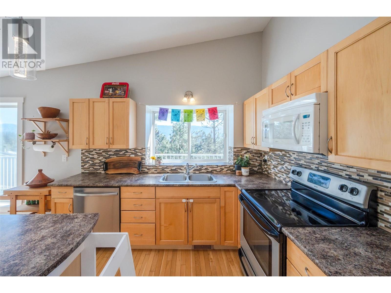 Property at 12563 Taylor Place image 5
