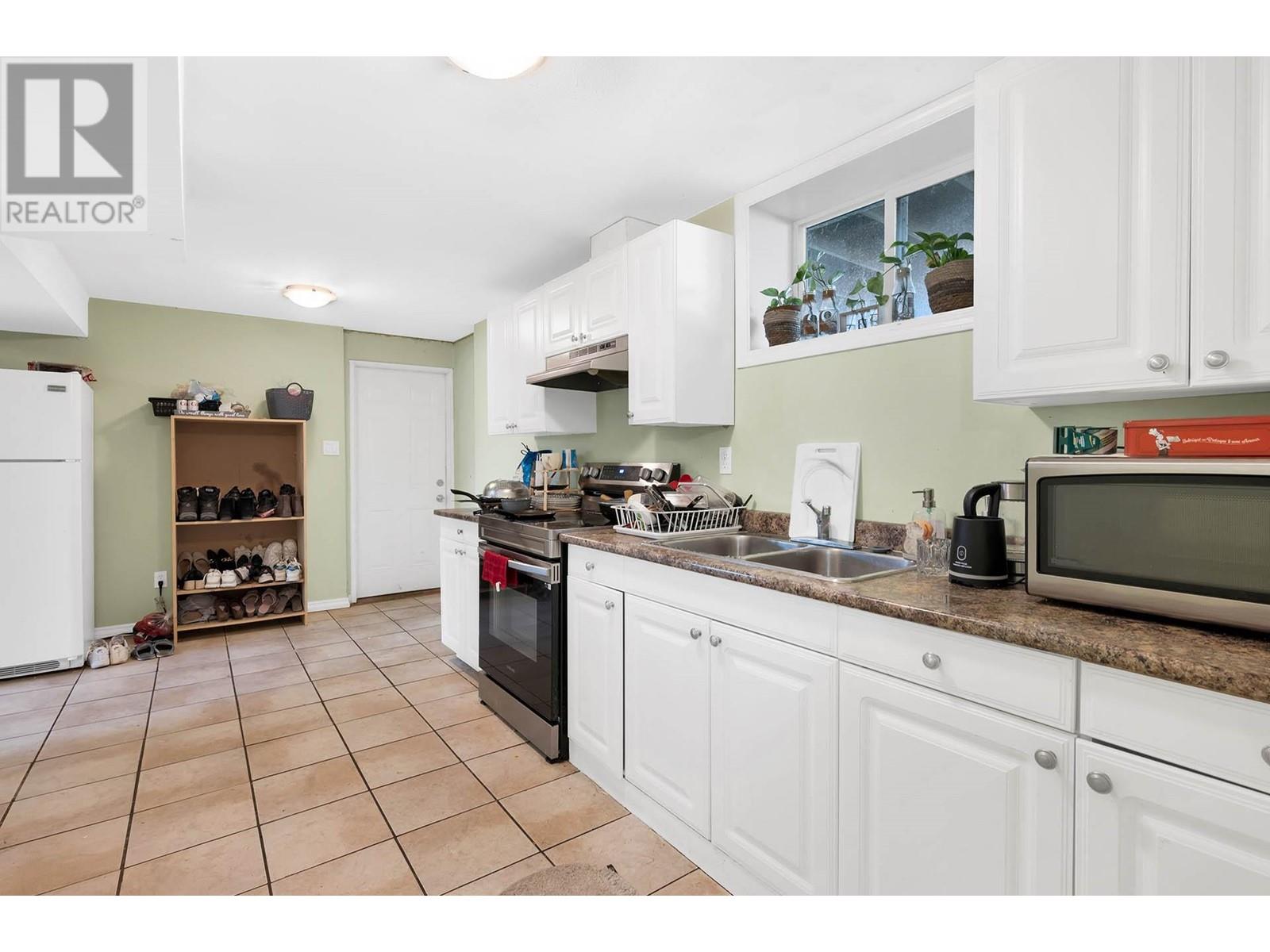 740 10 Street, Kamloops, British Columbia  V2B 2Z7 - Photo 22 - 10346504