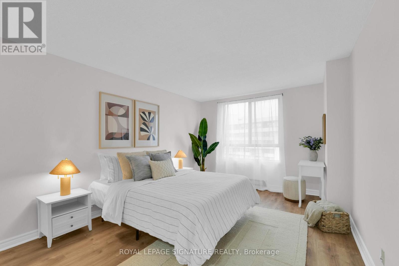 1402 - 41 Markbrook Lane, Toronto, Ontario  M9V 5E6 - Photo 8 - W12128564