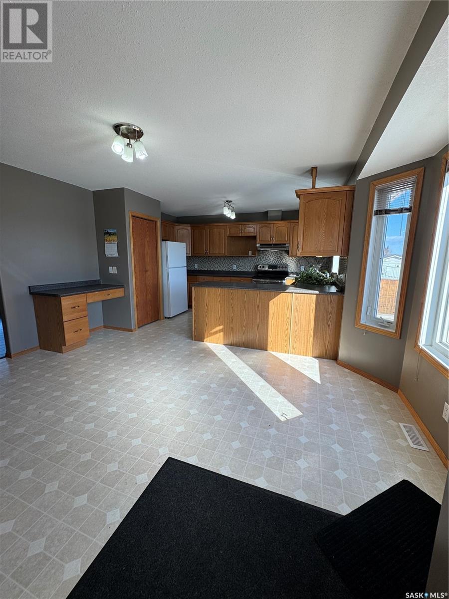 514 Macmillian Street, Hudson Bay, Saskatchewan  S0E 0Y0 - Photo 2 - SK999259