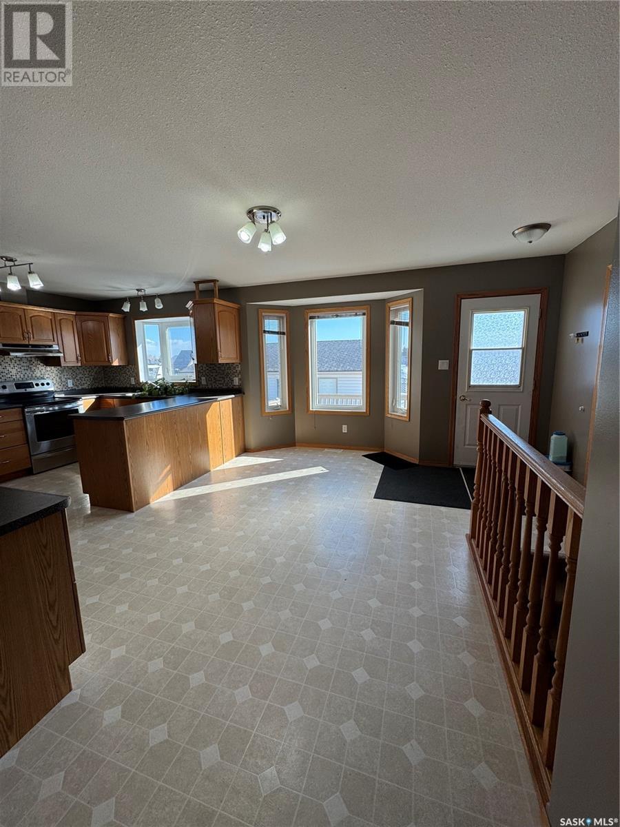 514 Macmillian Street, Hudson Bay, Saskatchewan  S0E 0Y0 - Photo 3 - SK999259