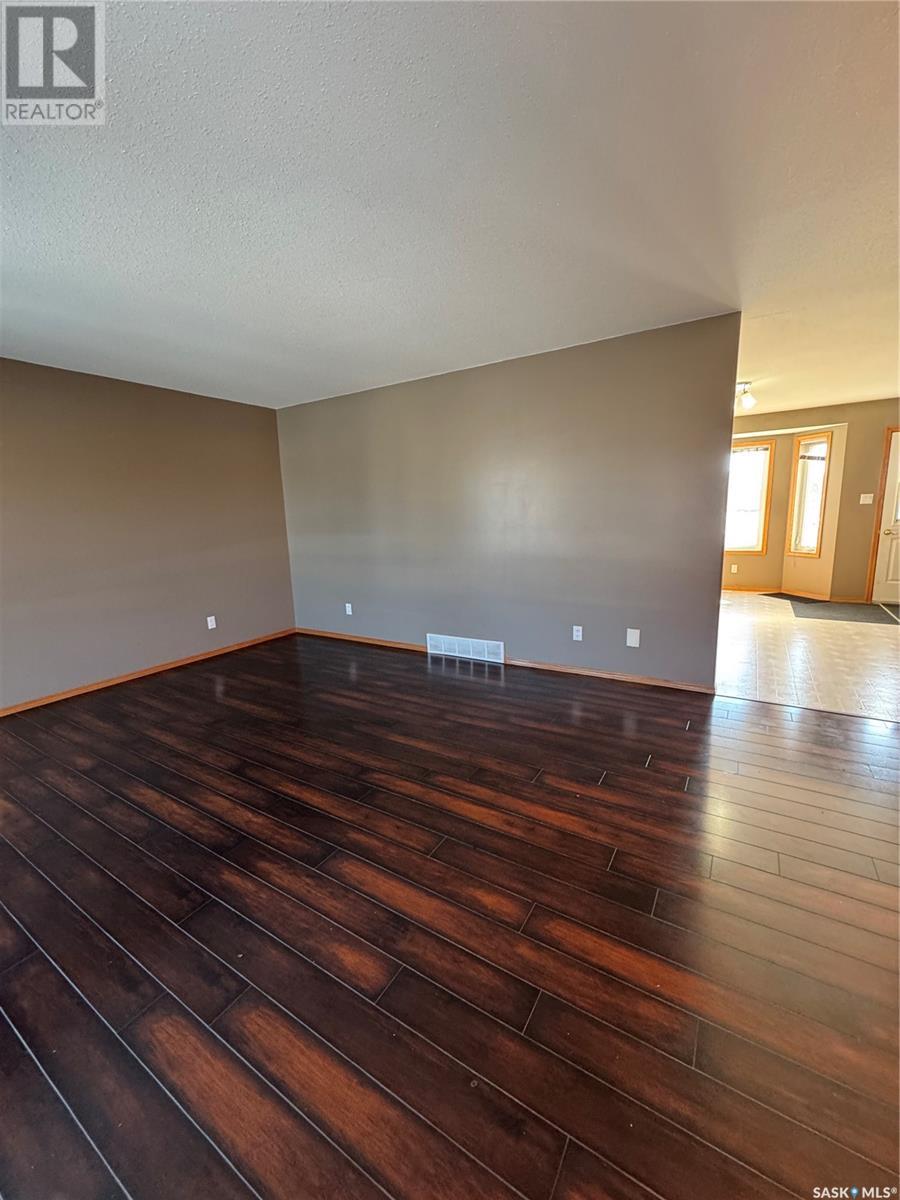 514 Macmillian Street, Hudson Bay, Saskatchewan  S0E 0Y0 - Photo 14 - SK999259