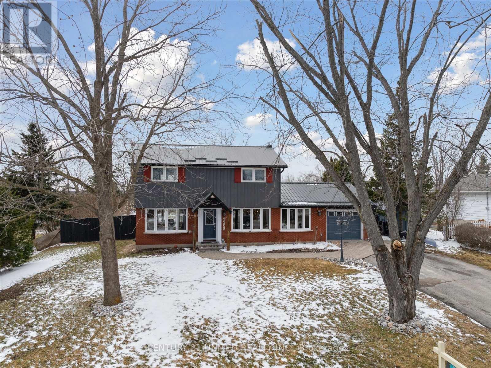 Property at 2208 PRESTON ROAD image 4