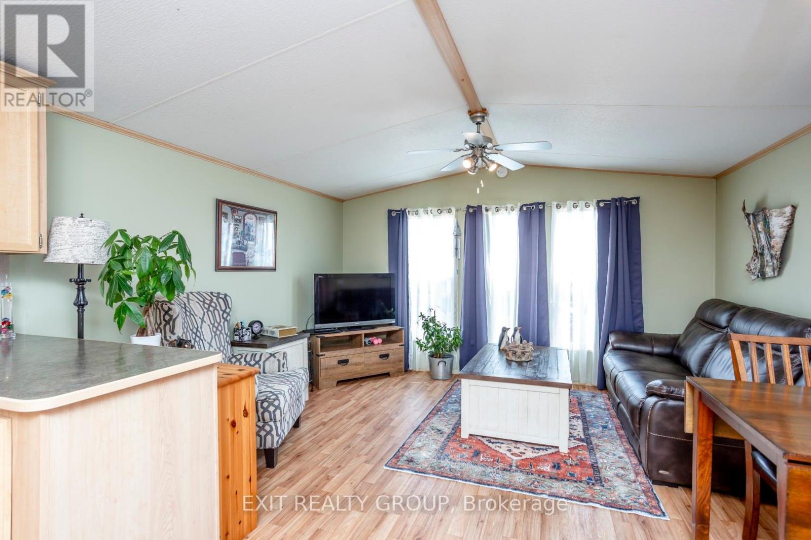 #d9 - 153 County Road 27, Prince Edward County, Ontario  K0K 1T0 - Photo 13 - X12128669