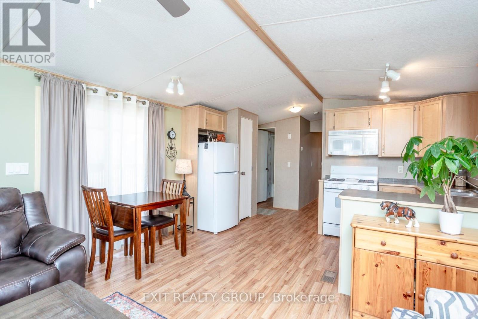#d9 - 153 County Road 27, Prince Edward County, Ontario  K0K 1T0 - Photo 14 - X12128669