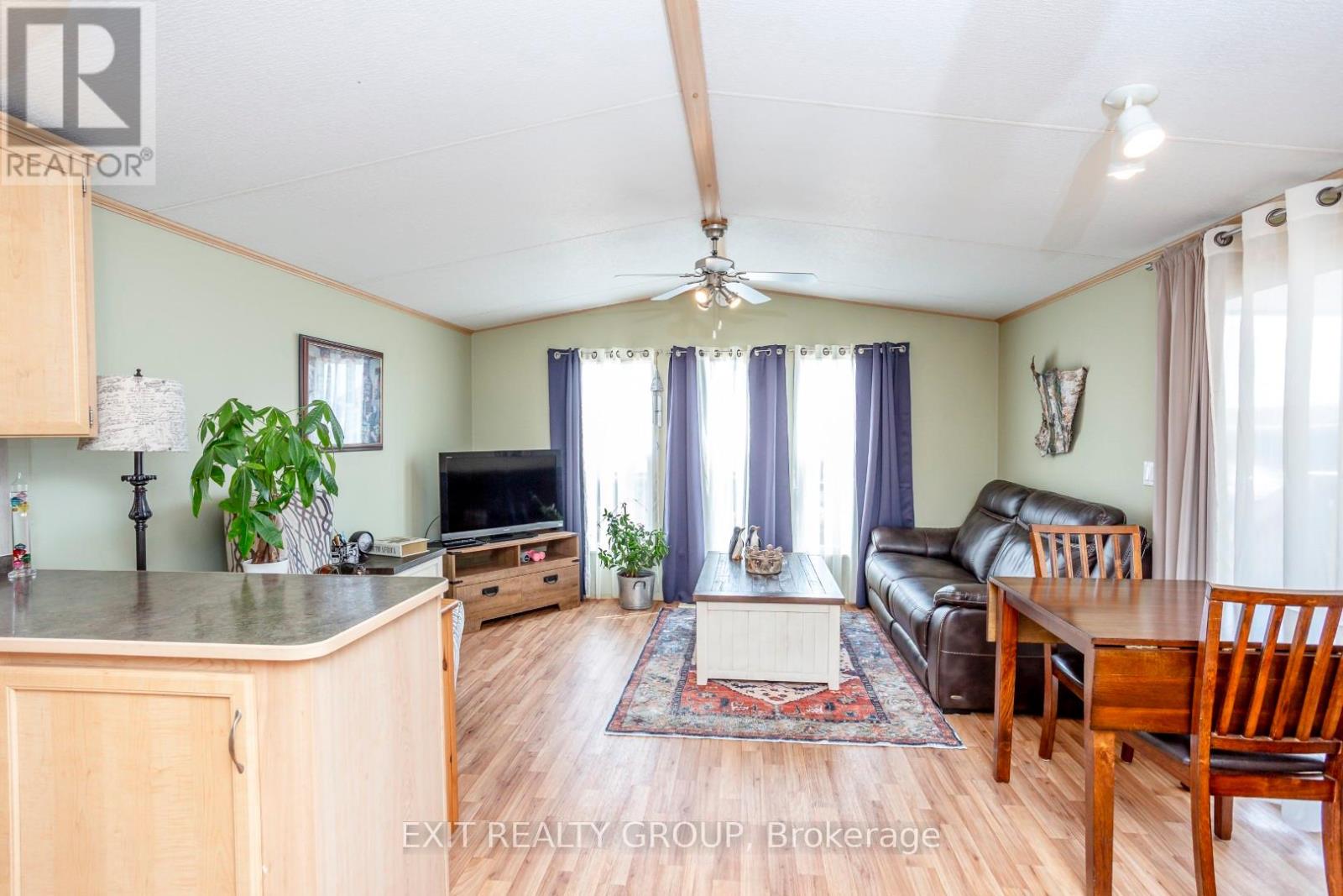#d9 - 153 County Road 27, Prince Edward County, Ontario  K0K 1T0 - Photo 8 - X12128669
