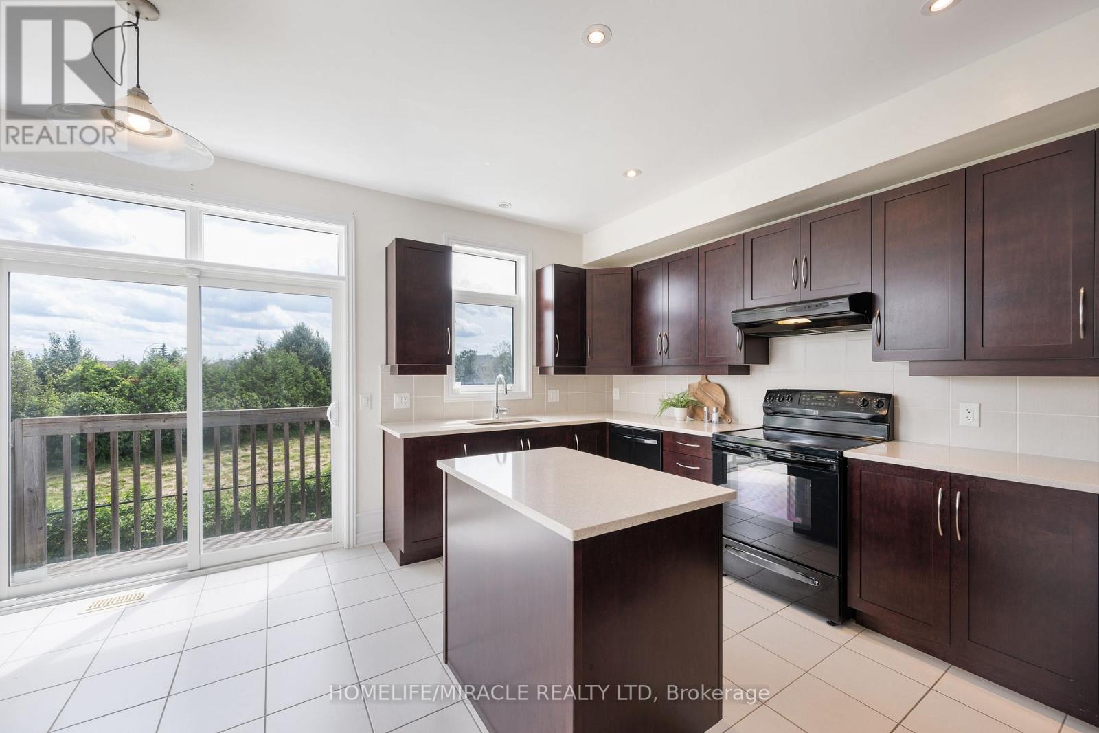 632 Bridleglen Crescent, Ottawa, Ontario  K2M 2V6 - Photo 18 - X12128076