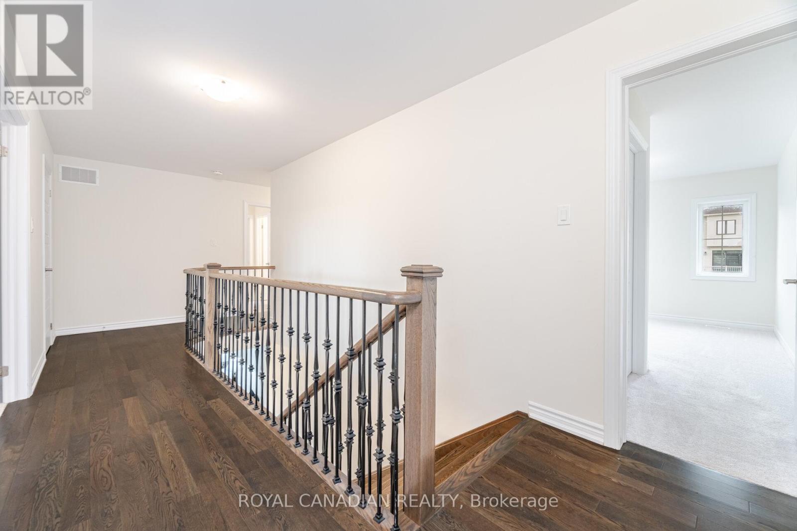 27 Bee Crescent, Brantford, Ontario  N3T 0V7 - Photo 24 - X12128558