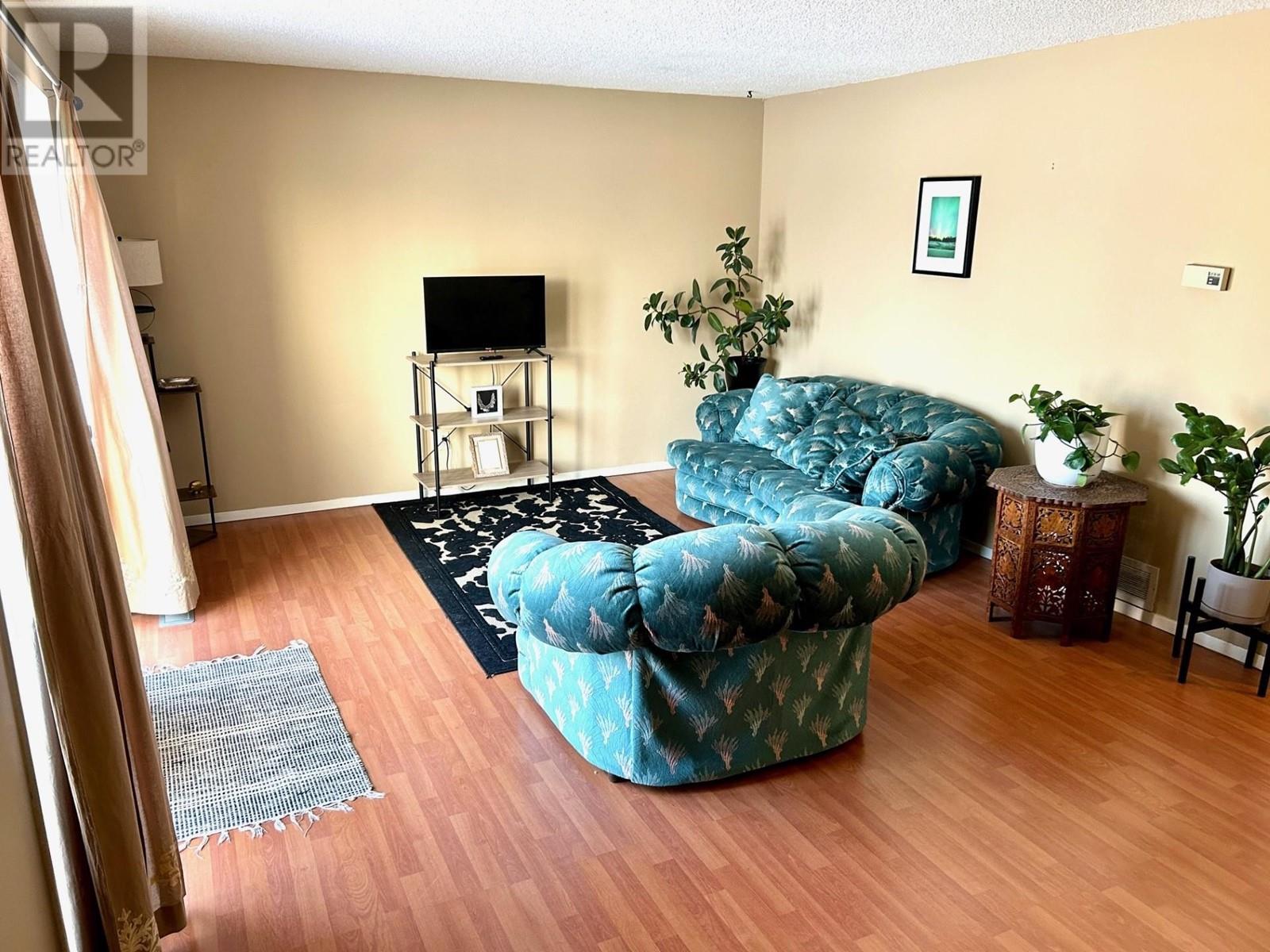38 5320 Mountainview Drive, Fort Nelson, British Columbia  V0C 1R0 - Photo 3 - R2958930
