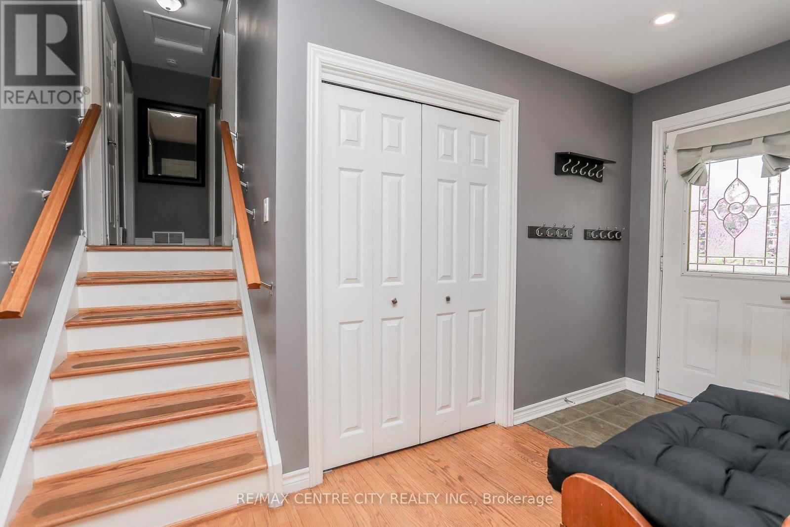 100 Honeysuckle Crescent, London East, Ontario  N5Y 4P4 - Photo 21 - X12128675