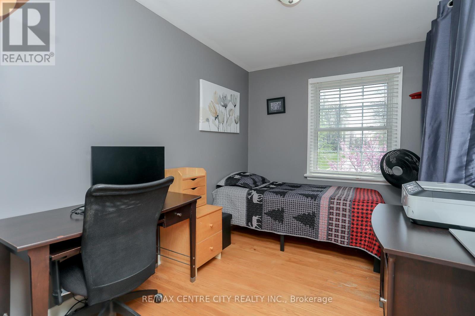 100 Honeysuckle Crescent, London East, Ontario  N5Y 4P4 - Photo 23 - X12128675