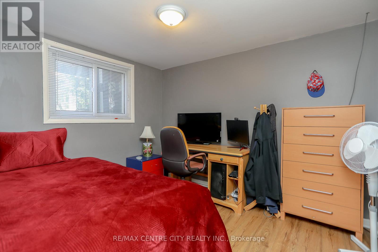 100 Honeysuckle Crescent, London East, Ontario  N5Y 4P4 - Photo 32 - X12128675