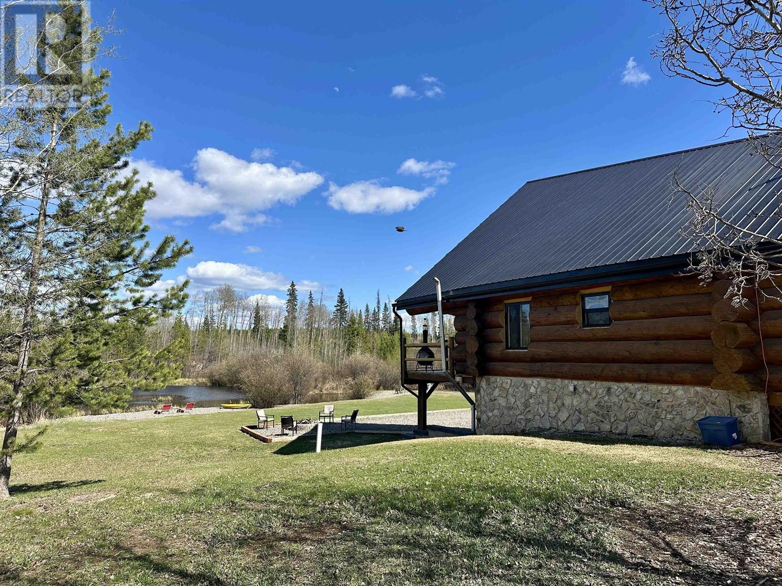 24959 Sturgeon Point Road, Vanderhoof, British Columbia  V0J 3A2 - Photo 11 - R2998531