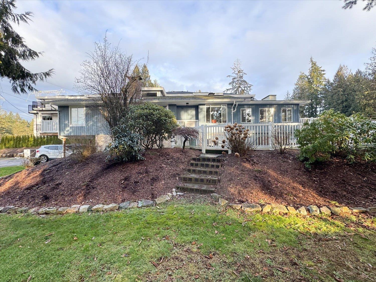 3164 Old Clayburn Road, Abbotsford, British Columbia  V2S 4H3 - Photo 4 - C8068935