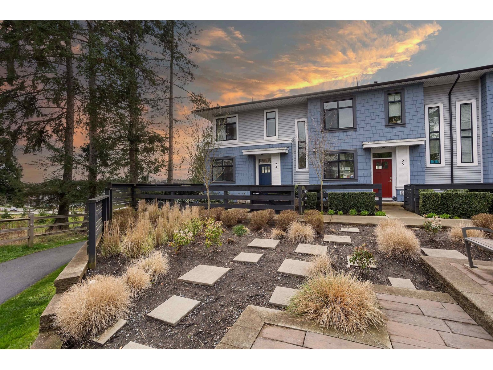 24 15235 Sitka Drive, Surrey, British Columbia  V3S 0A9 - Photo 1 - R2999195