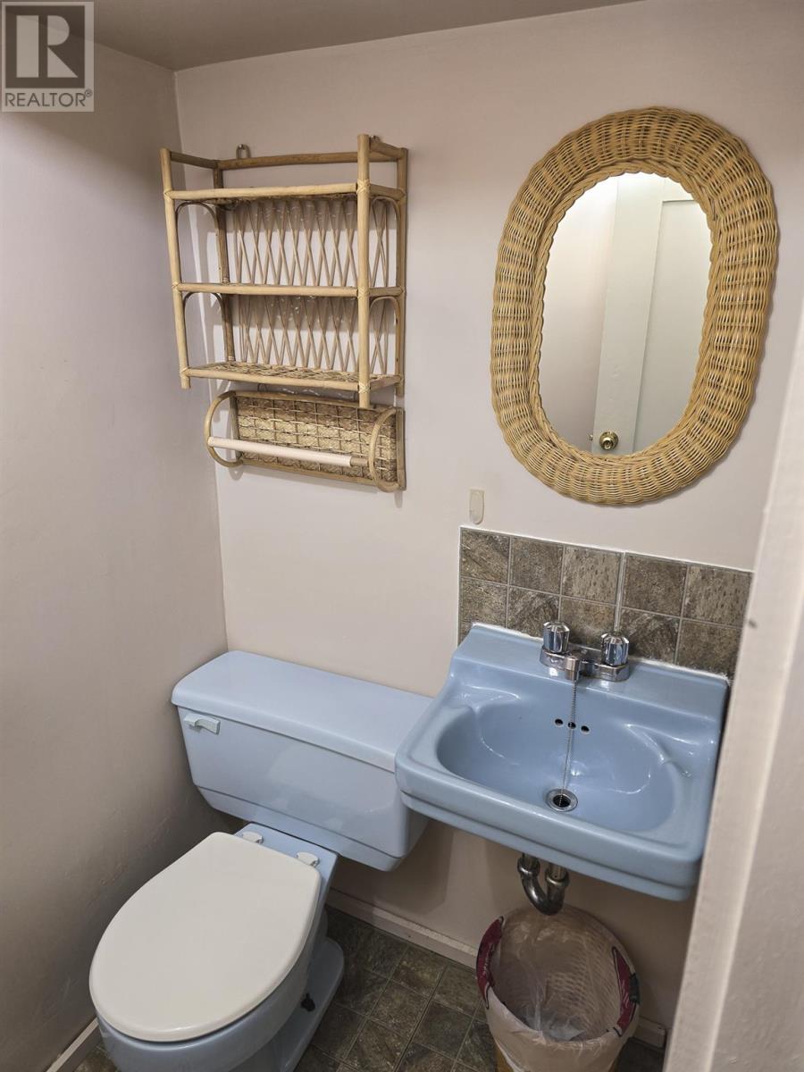 23 Dalton Ave, Thunder Bay, Ontario  P7B 4E8 - Photo 31 - TB251029