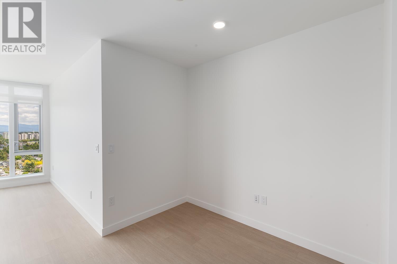 2507 7769 Park Crescent, Burnaby, British Columbia  V3N 0J7 - Photo 8 - R2999112