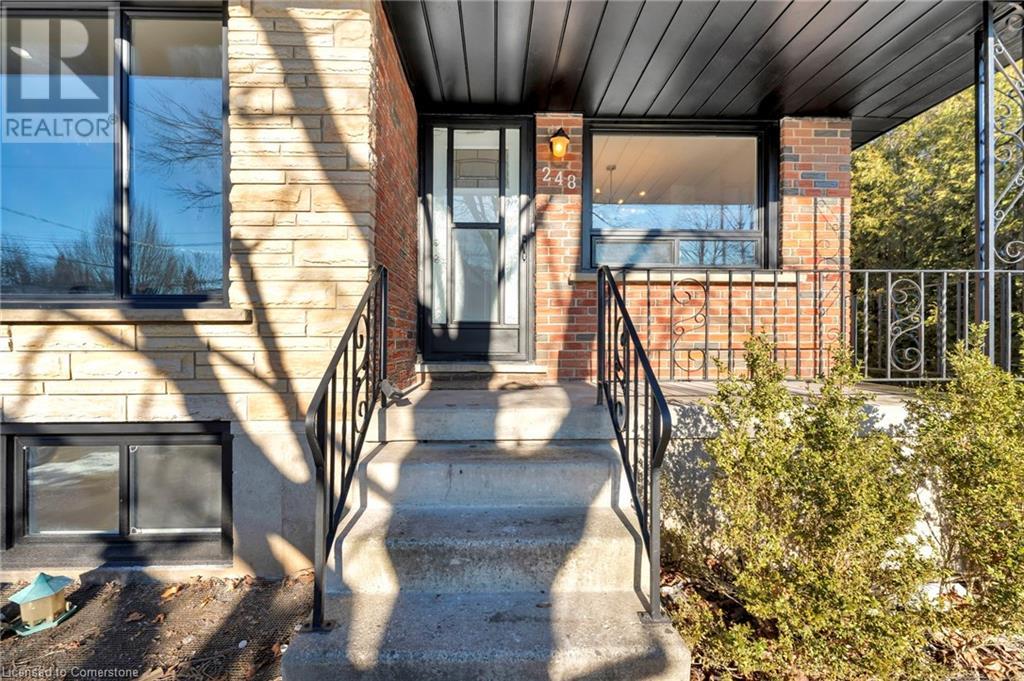 Property at 248 GRAND Street image 3