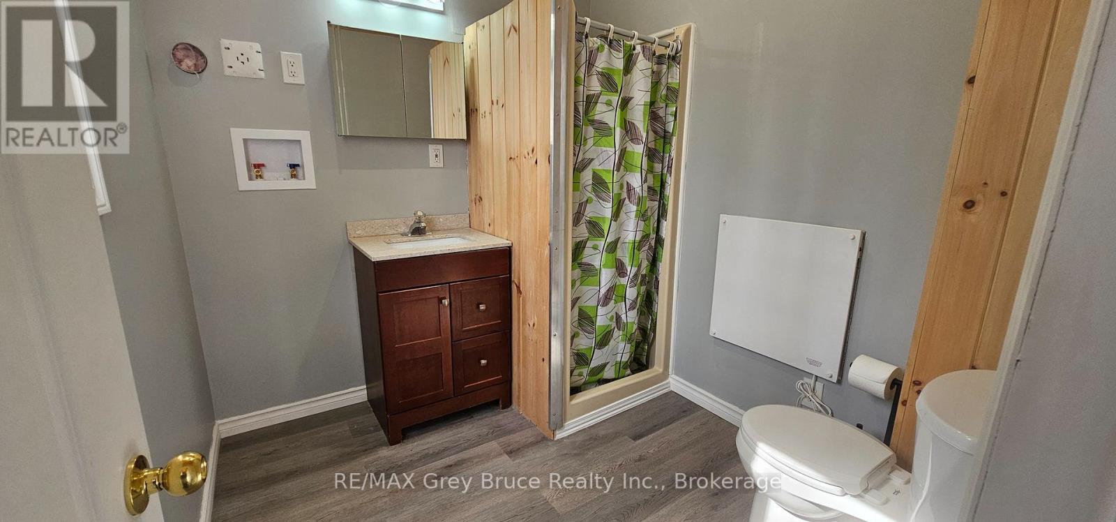 13 4th Avenue, South Bruce Peninsula, Ontario  N0H 2T0 - Photo 17 - X12128644