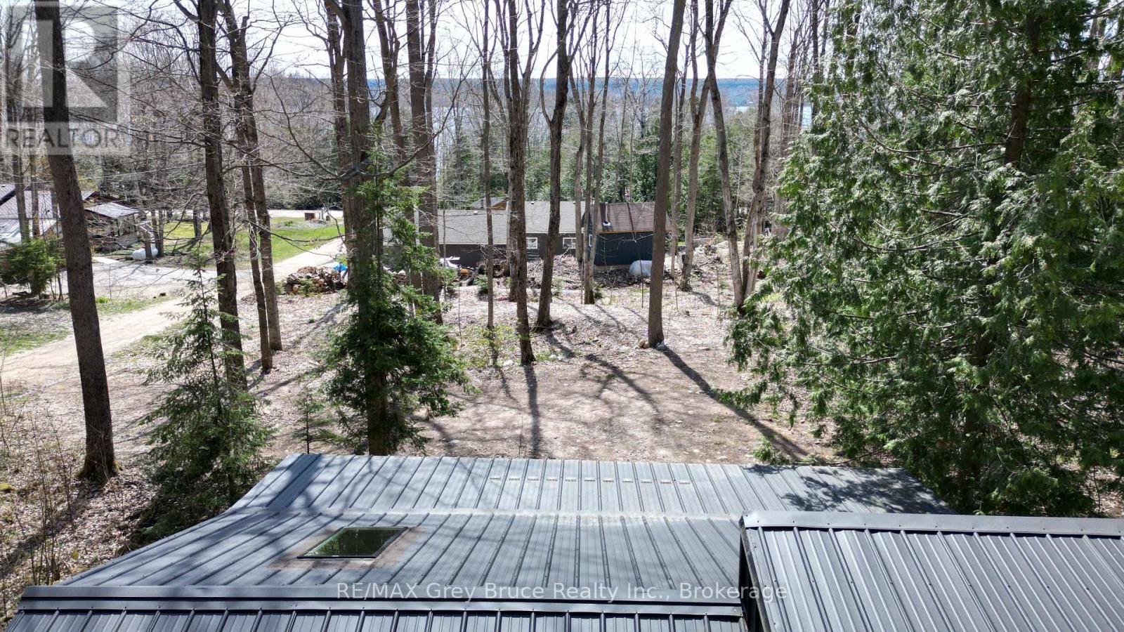 13 4th Avenue, South Bruce Peninsula, Ontario  N0H 2T0 - Photo 27 - X12128644