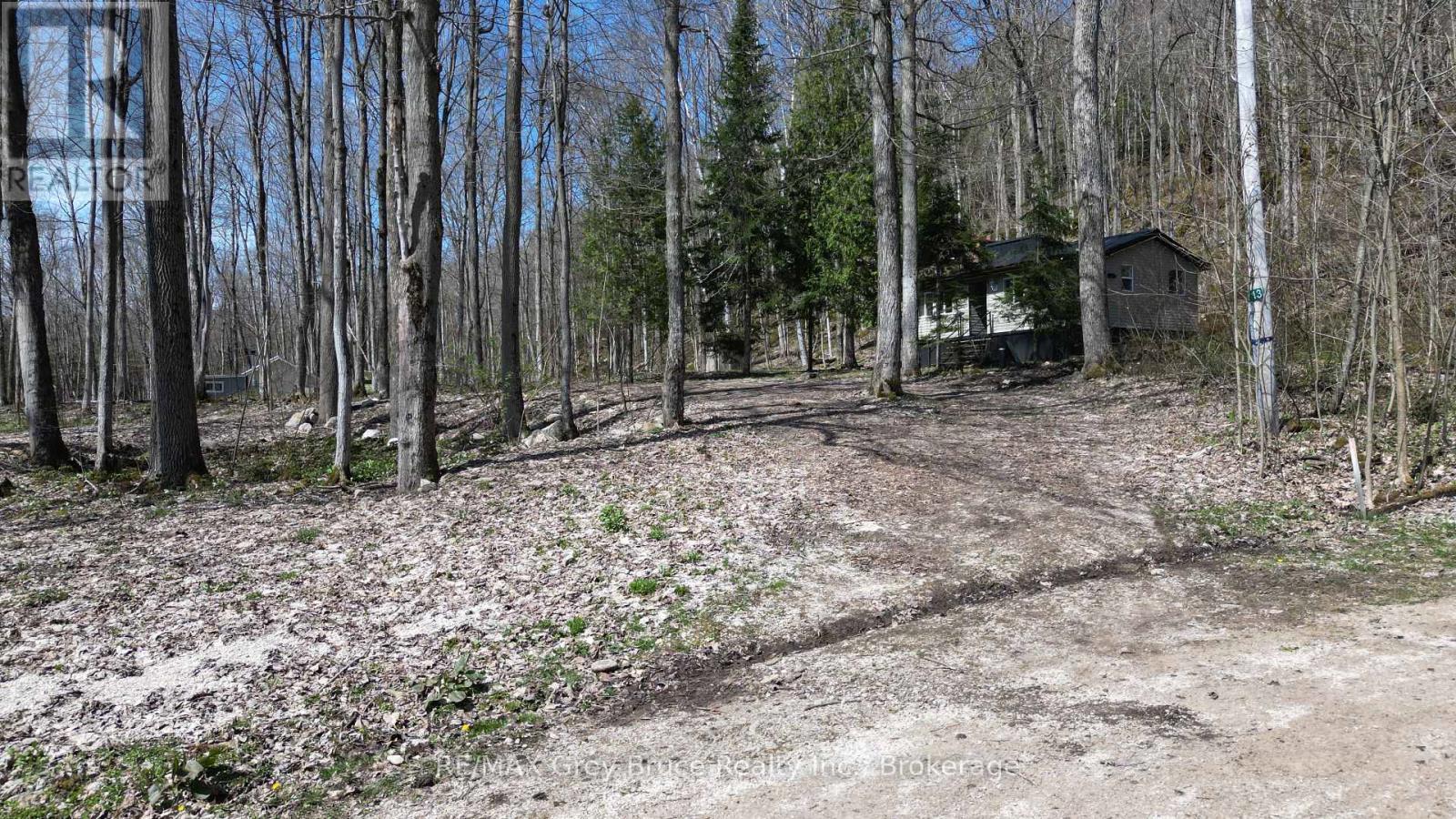 13 4th Avenue, South Bruce Peninsula, Ontario  N0H 2T0 - Photo 3 - X12128644