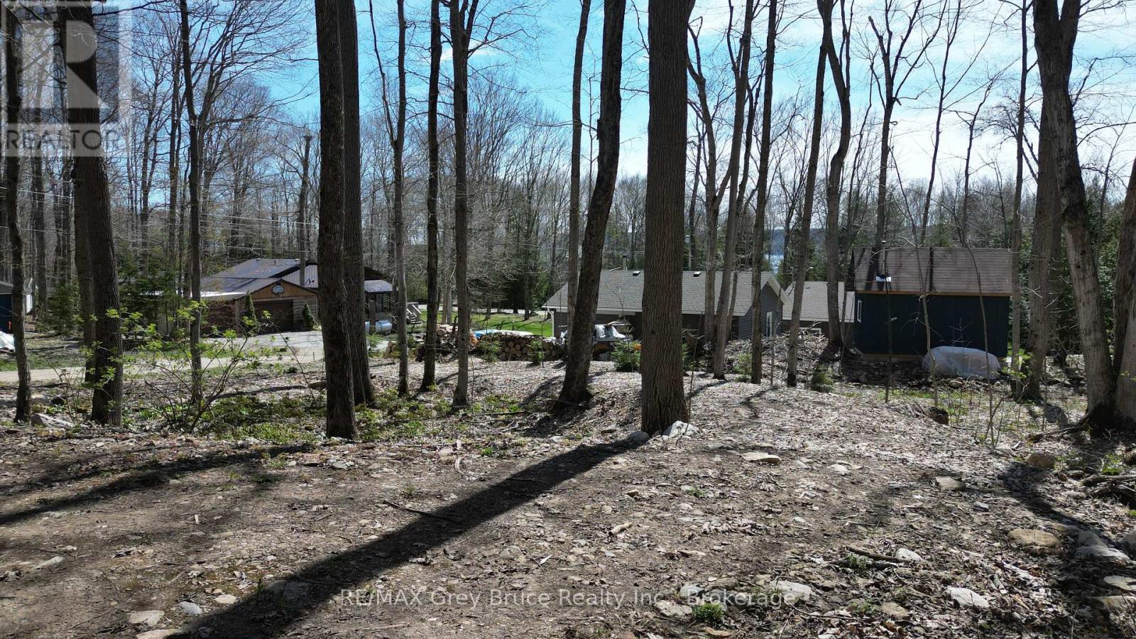 13 4th Avenue, South Bruce Peninsula, Ontario  N0H 2T0 - Photo 38 - X12128644