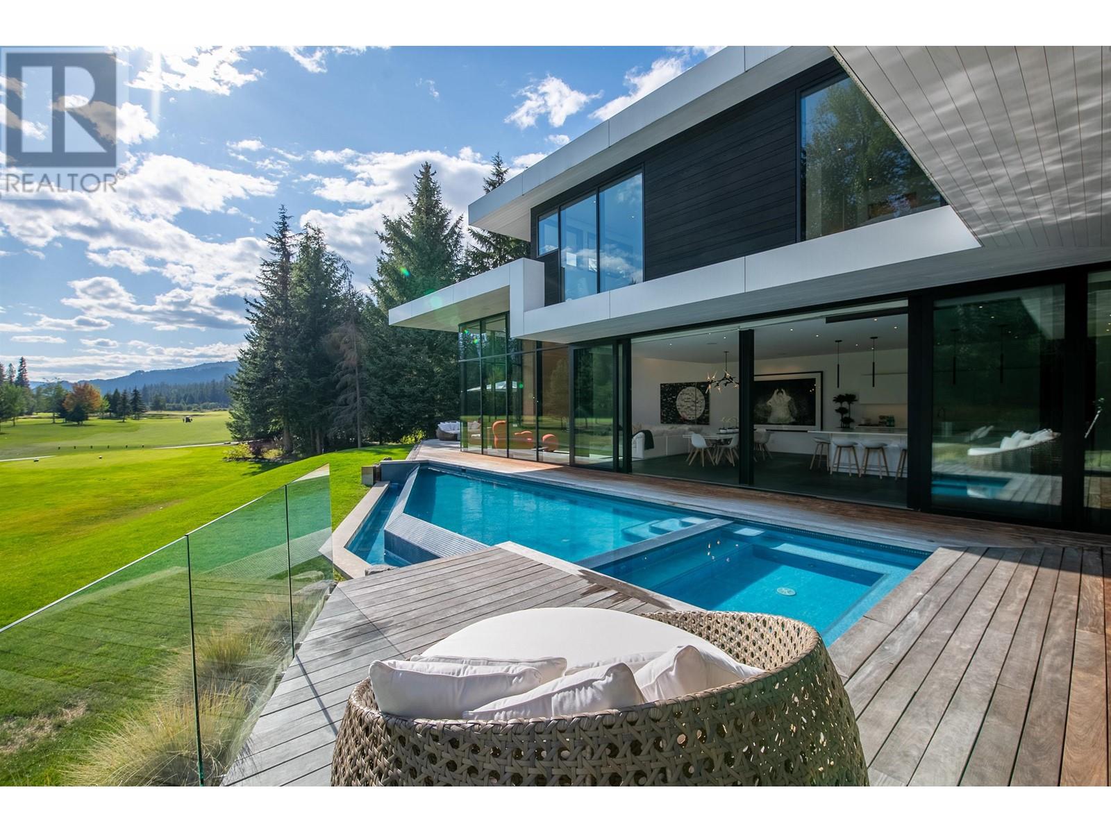 8080 Cypress Place, Whistler, British Columbia  V8E 1J9 - Photo 17 - R2999091
