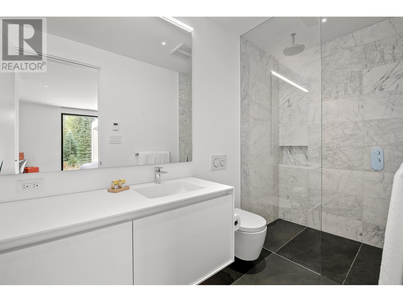 8080 Cypress Place, Whistler, British Columbia  V8E 1J9 - Photo 26 - R2999091