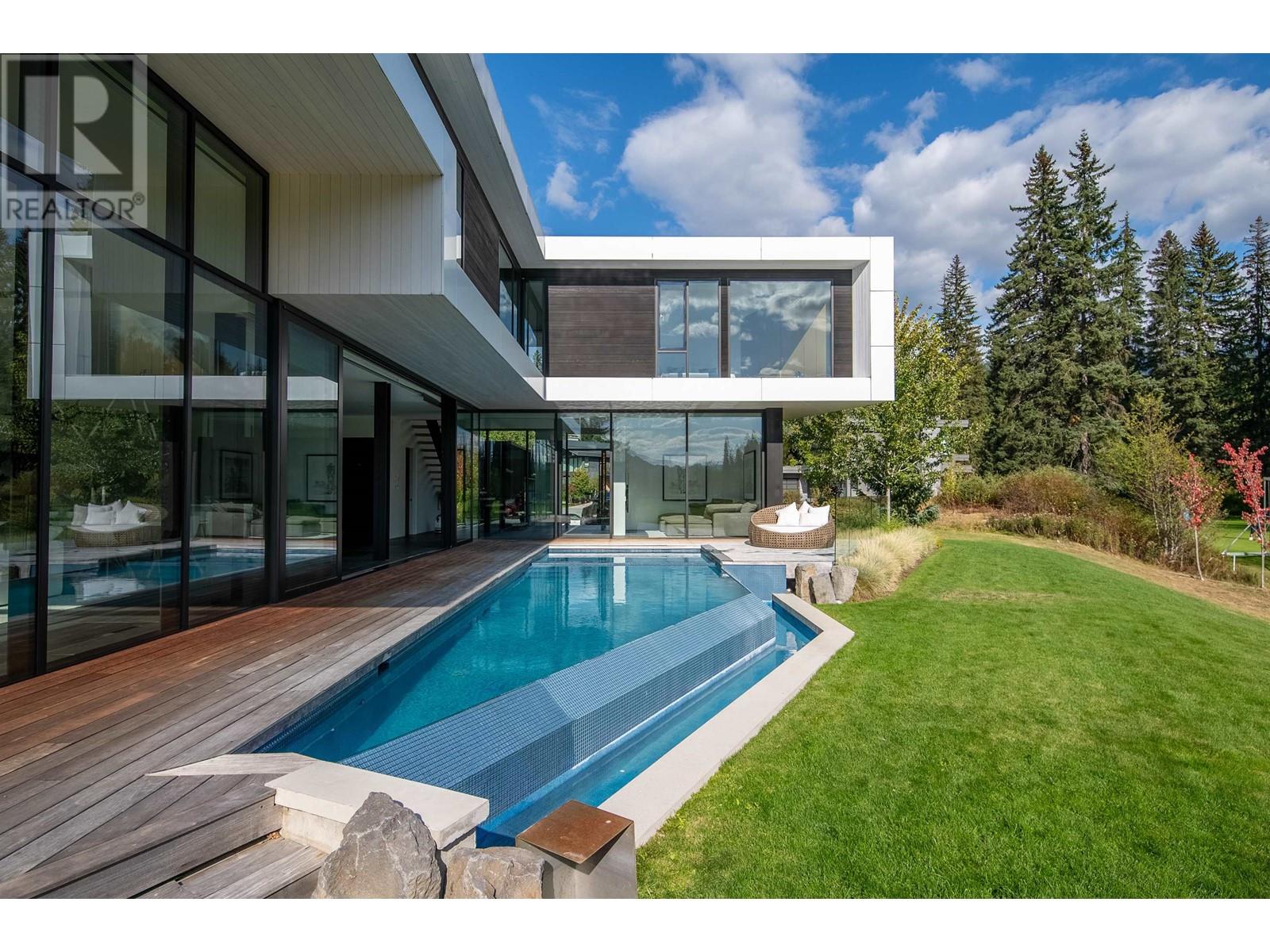 8080 Cypress Place, Whistler, British Columbia  V8E 1J9 - Photo 36 - R2999091