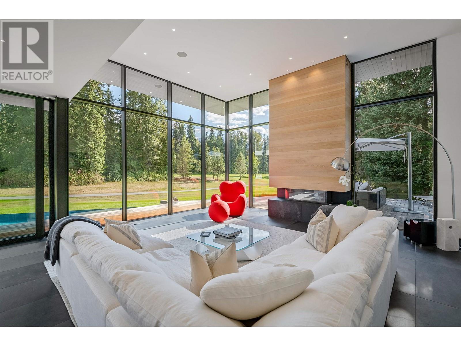 8080 Cypress Place, Whistler, British Columbia  V8E 1J9 - Photo 7 - R2999091