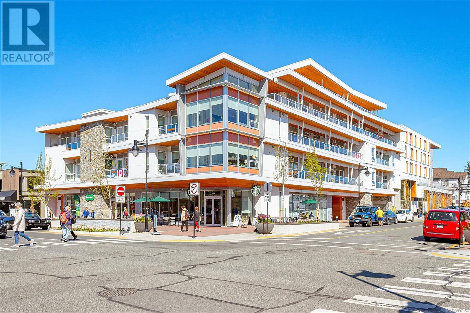 203 9818 Fourth St, sidney, British Columbia