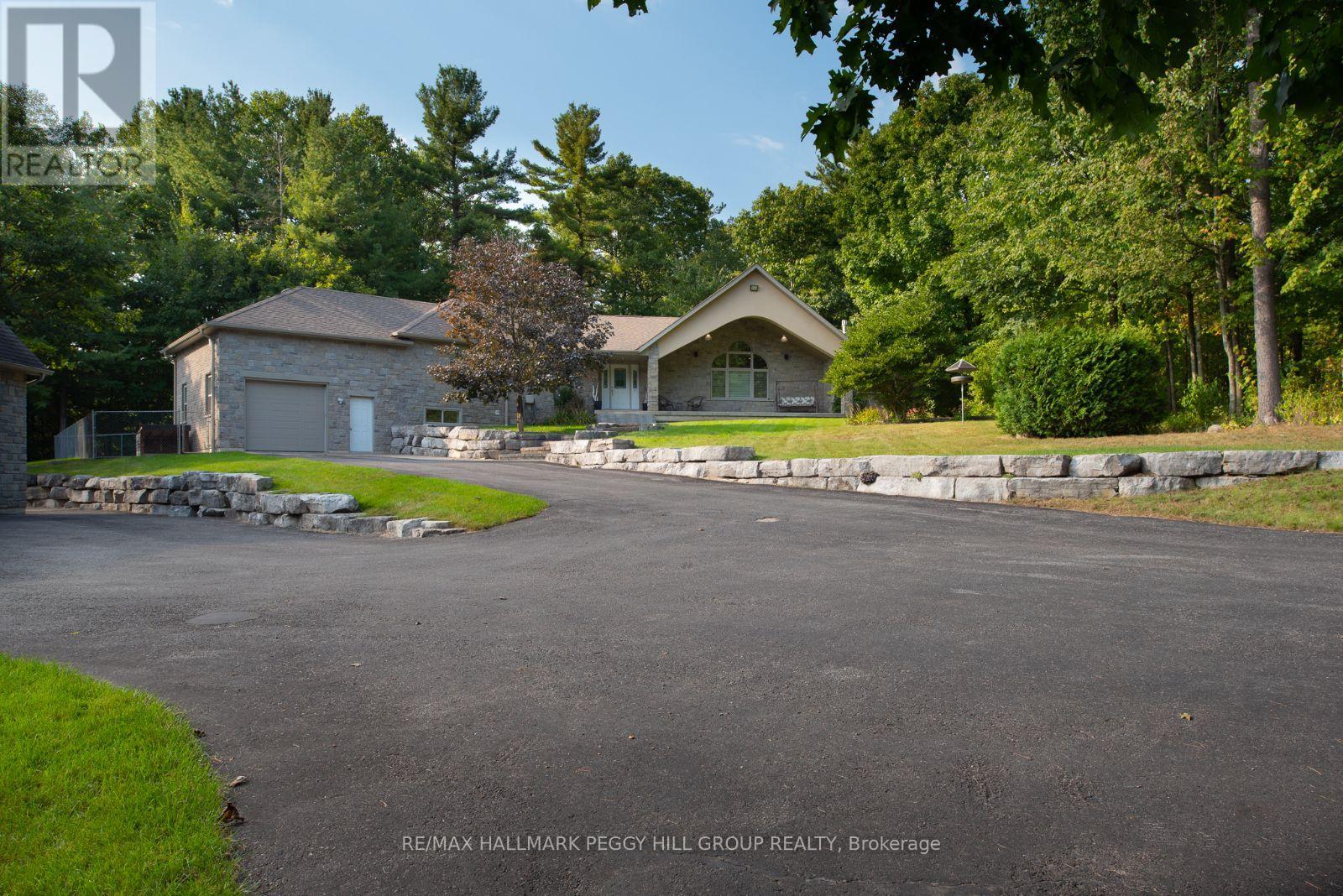 308 Miller Drive, Springwater, Ontario  L4N 9X7 - Photo 2 - S12083555
