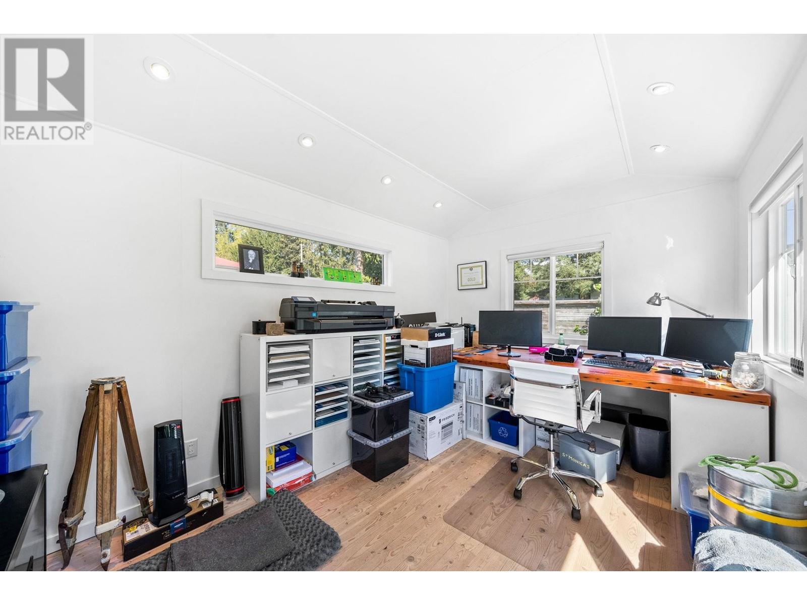 532 E 18th Street, North Vancouver, British Columbia  V7L 2Y3 - Photo 29 - R2998749