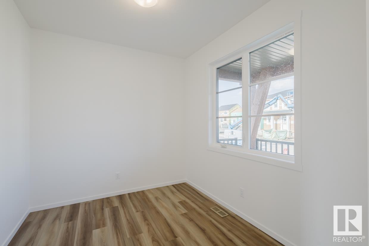 1050 Wolf Willow Wy, Sherwood Park, Alberta  X0X 0X0 - Photo 6 - E4433228