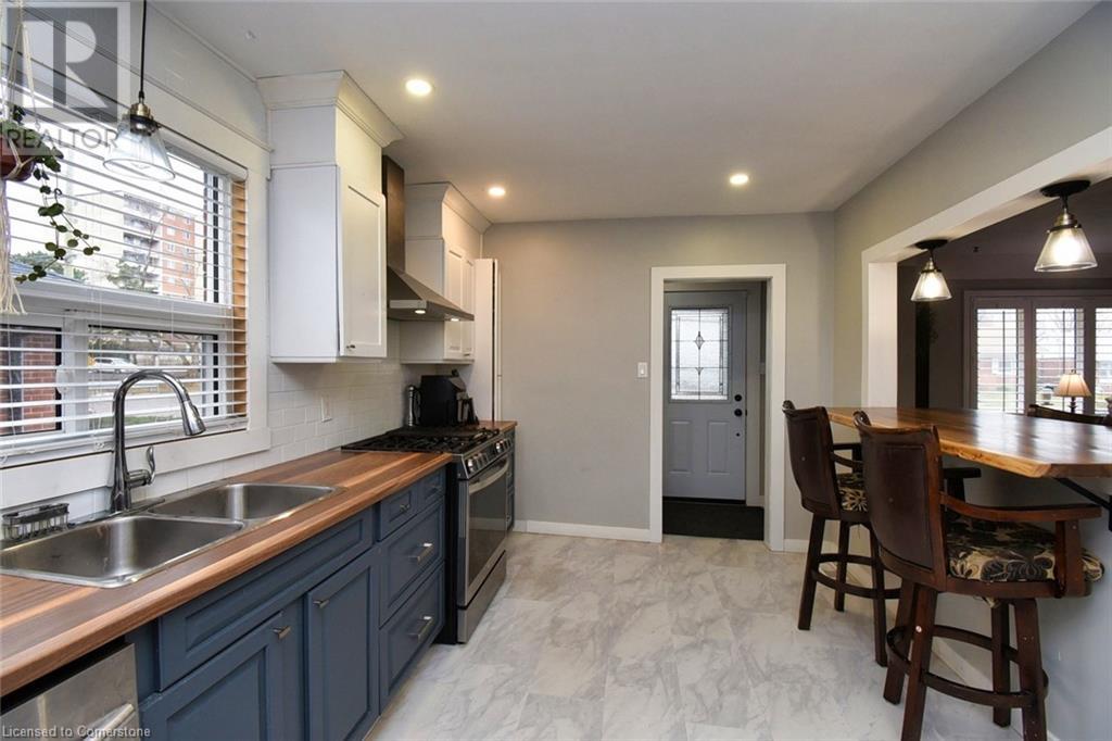 28 Bland Avenue, Stoney Creek, Ontario  L8G 3R1 - Photo 13 - 40709133