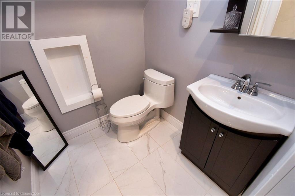 28 Bland Avenue, Stoney Creek, Ontario  L8G 3R1 - Photo 27 - 40709133