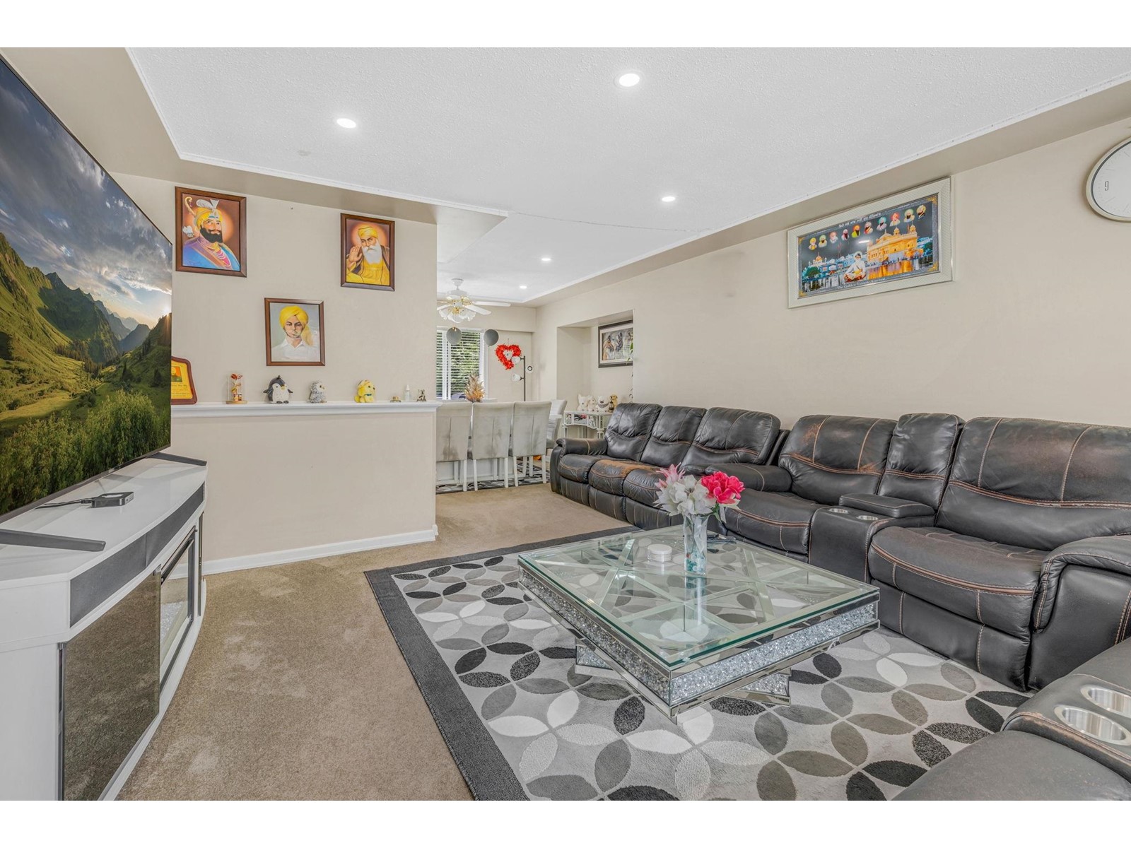 Property at 12916 99 AVENUE image 2