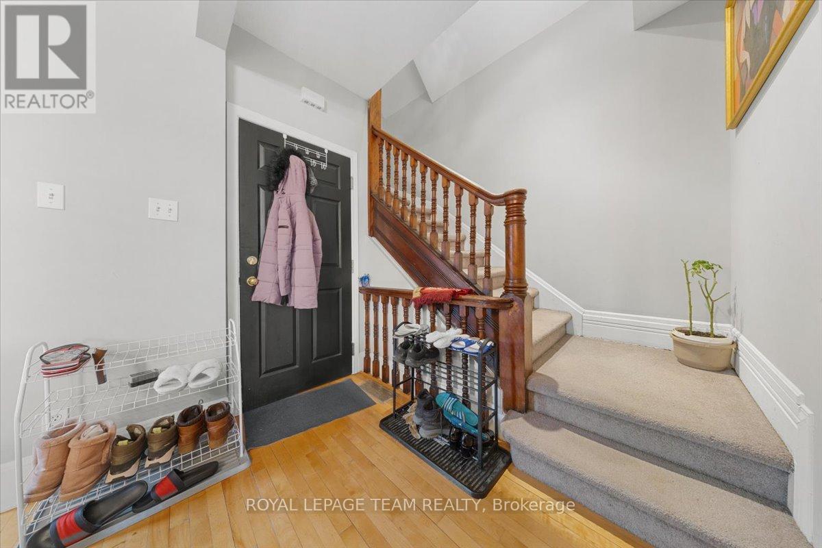 607 Maclaren Street, Ottawa, Ontario  K1R 5K8 - Photo 16 - X12128679
