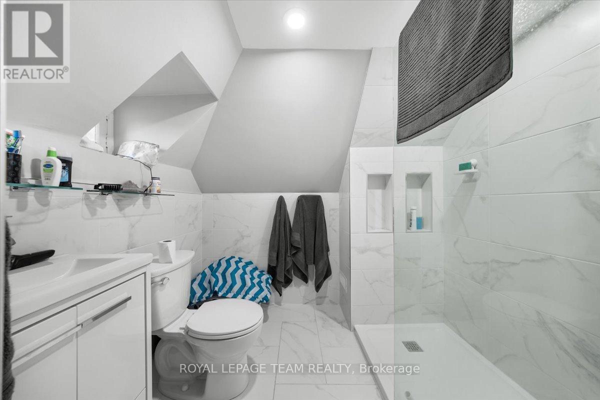 385 Daly Avenue, Ottawa, Ontario  K1N 6H1 - Photo 12 - X12128685