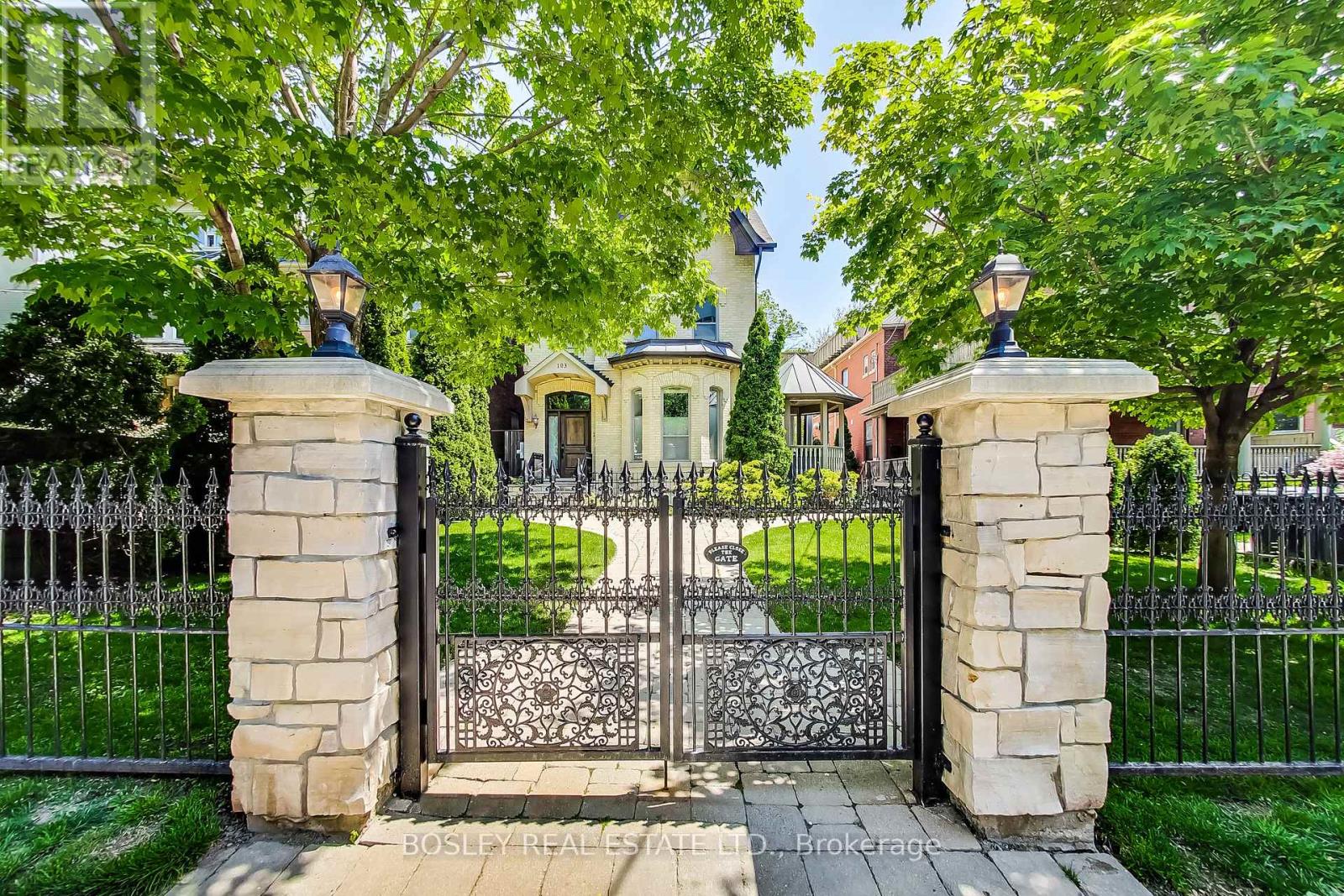 Property at 4 - 103 PEMBROKE STREET image 3