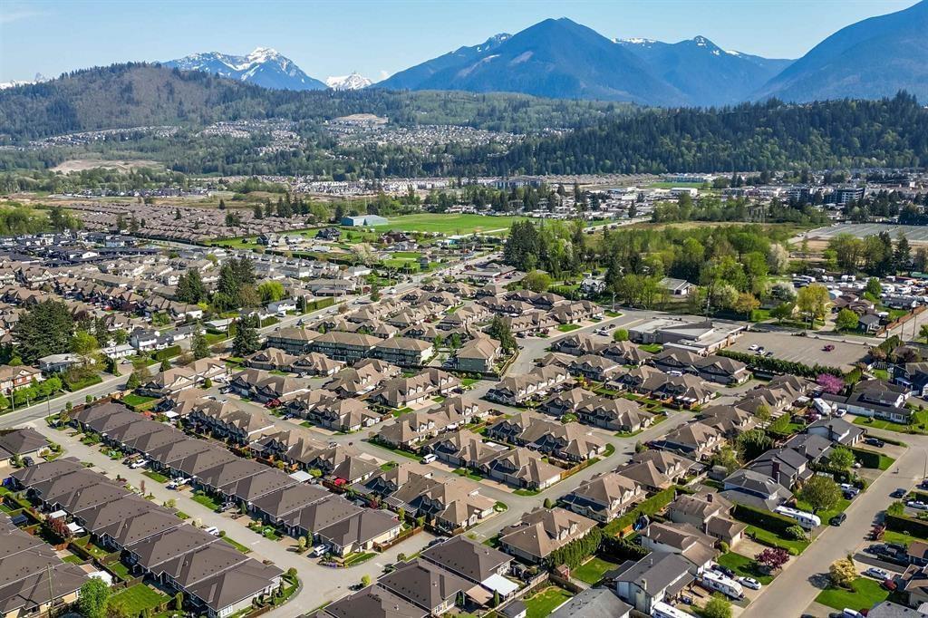 2 6449 Blackwood Lane, Sardis South, Chilliwack, British Columbia  V2R 5X5 - Photo 1 - R2998930