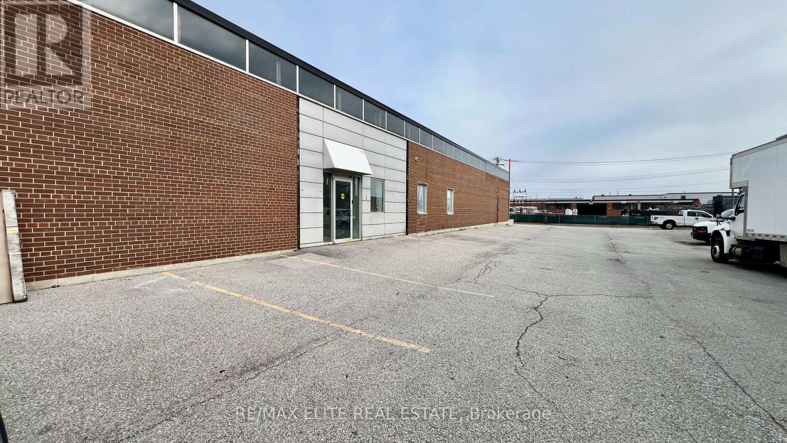 60 Modern Road, Toronto, Ontario  M1R 3B6 - Photo 4 - E12104343