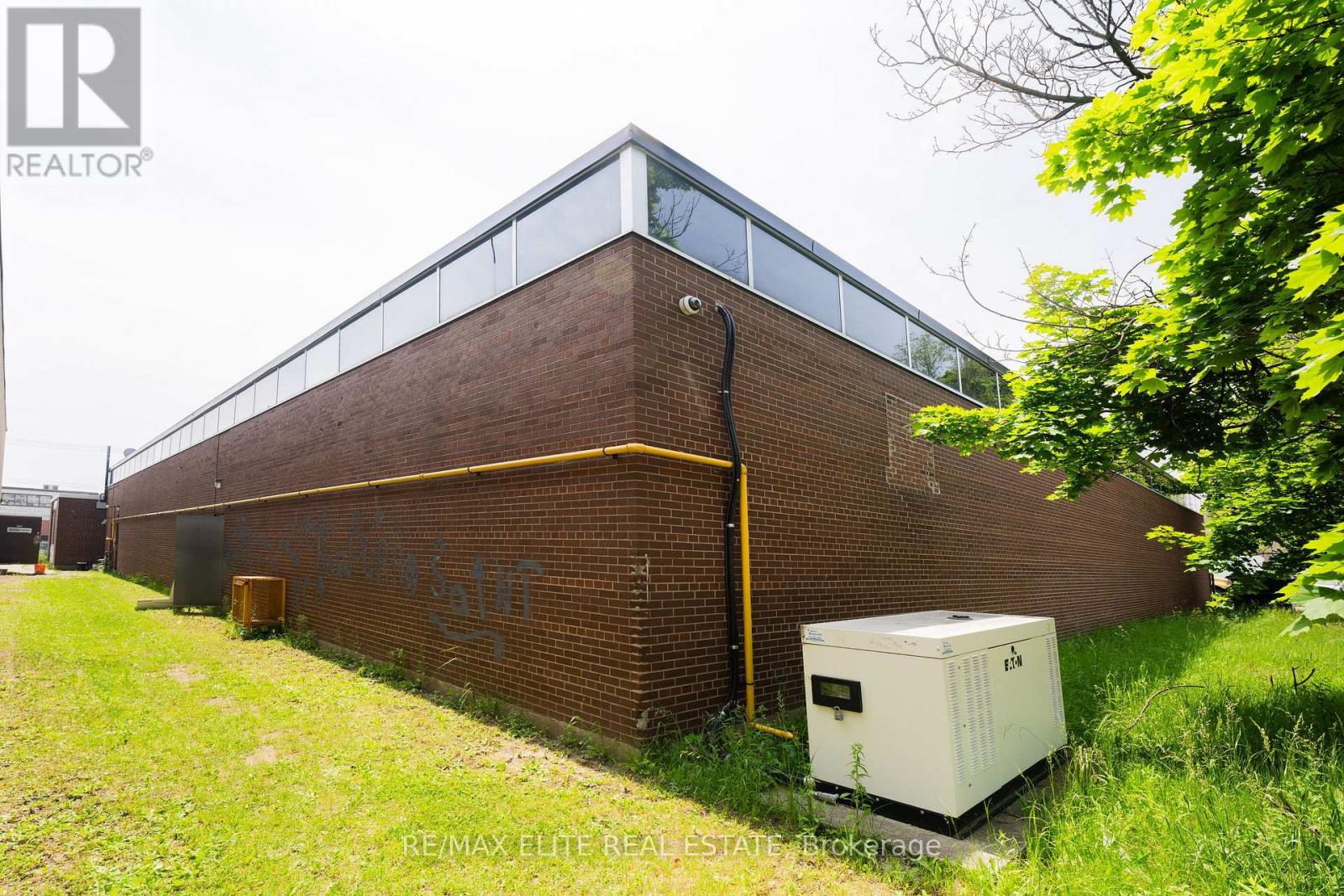 60 Modern Road, Toronto, Ontario  M1R 3B6 - Photo 3 - E12104343