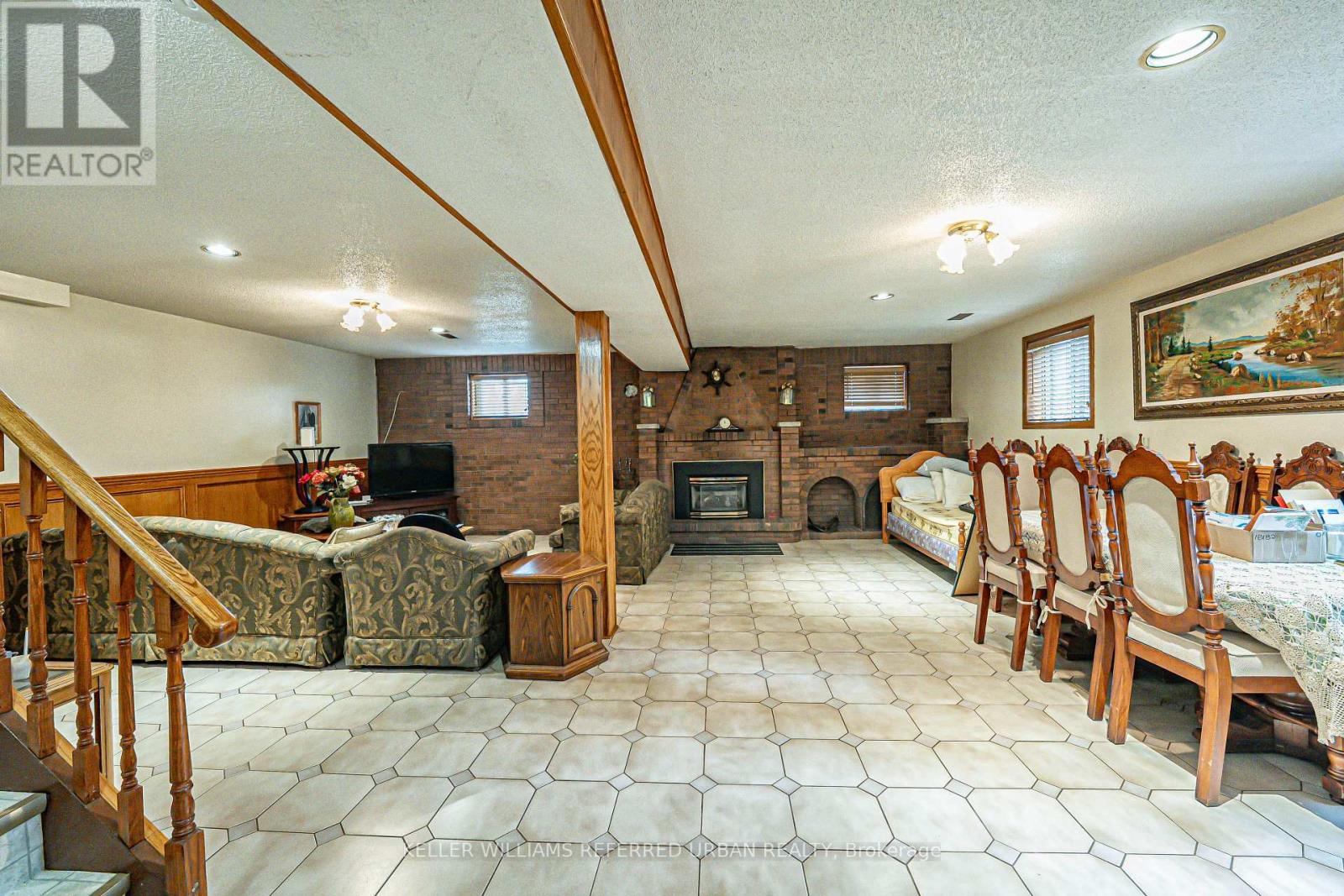 64 Glen Long Avenue, Toronto, Ontario  M6B 2M2 - Photo 20 - W12118138